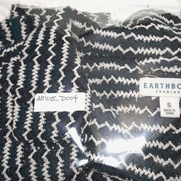 Earthbound Trading Co Green White Knit Button Short Sleeve Camp Shirt Mens Sm - Picture 12 of 12